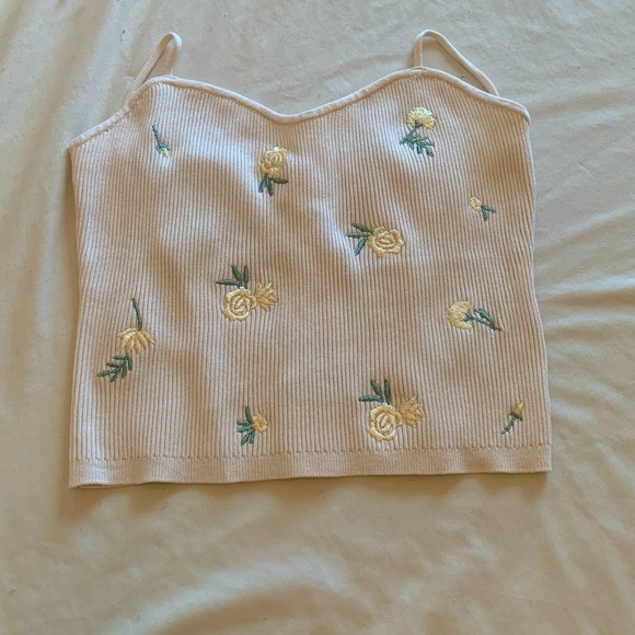 NWT H&M Cream Cropped Tank MED - Picture 1 of 3